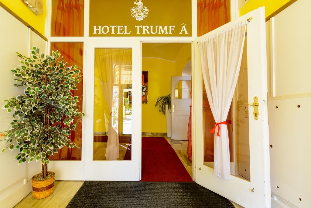 Hotel Trumf Mladá Boleslav Buitenkant foto